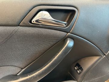 Mercedes-Benz C 180 Kompressor *Navi*TÜV*AHK*TOP*