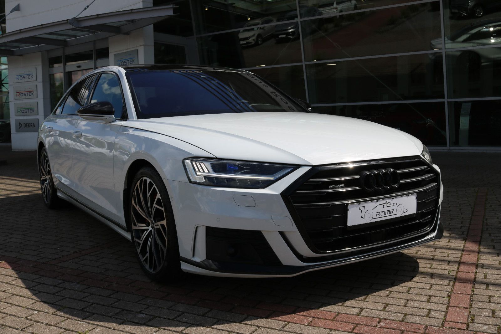 AUDI A8L 50 TDI quattro Lang /AHK/Pano/B&amp;O/Sportpaket