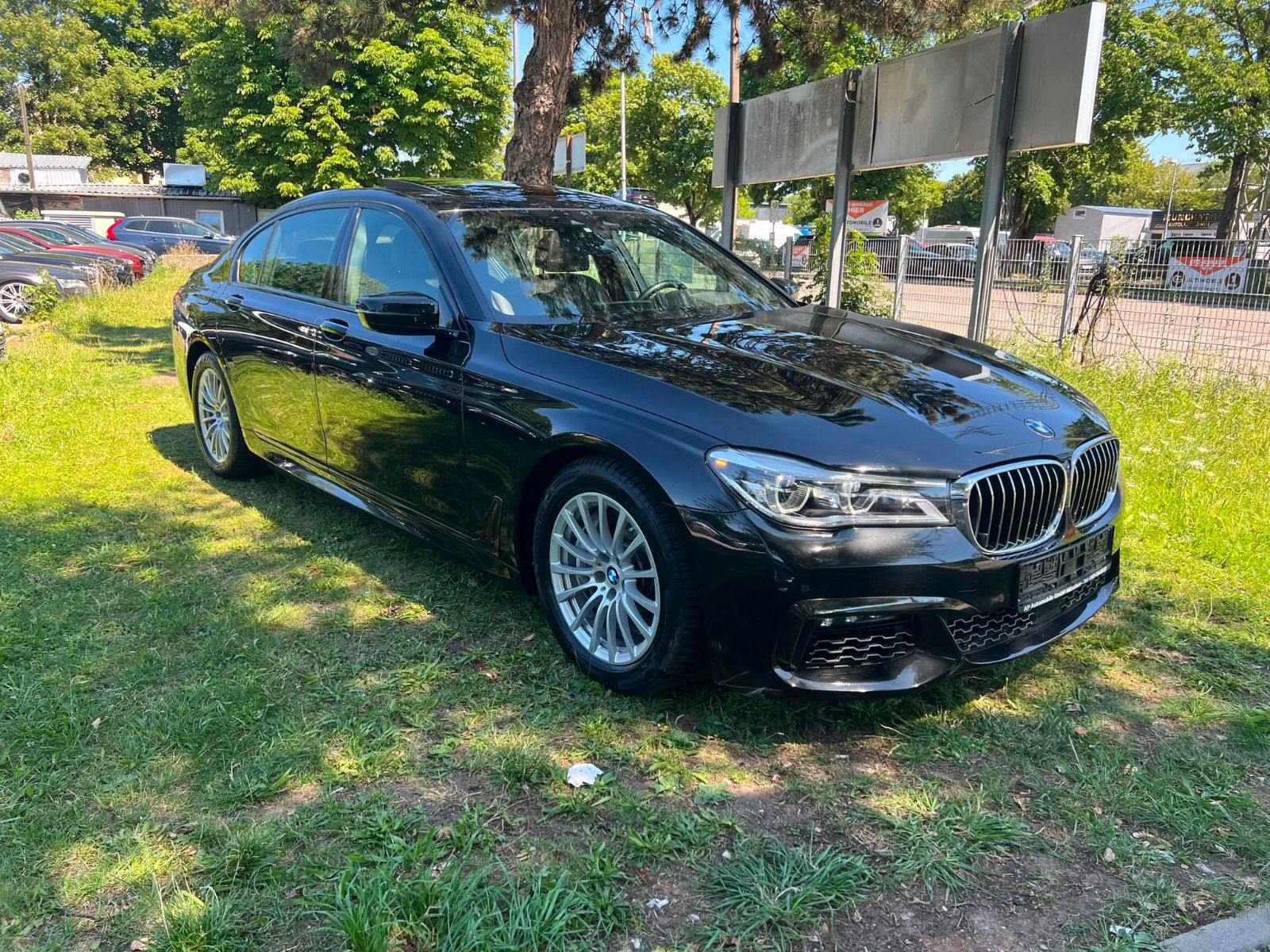BMW 750 - 1