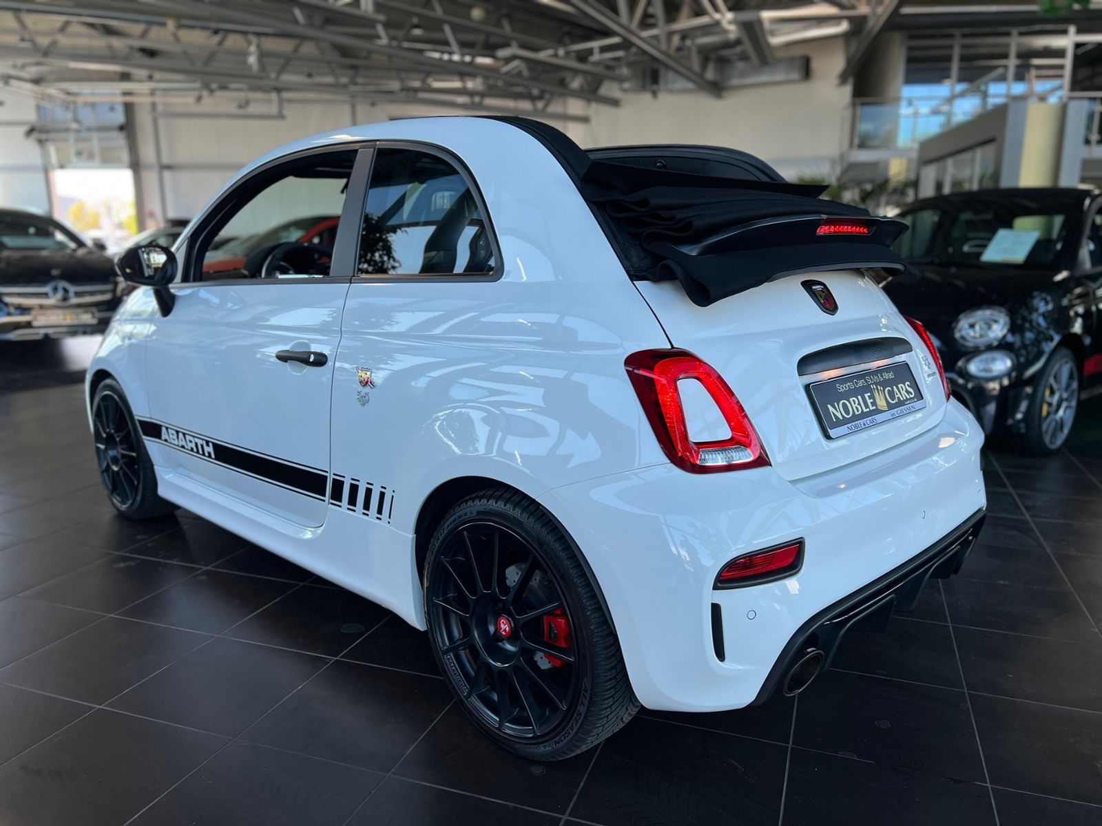 Fahrzeugabbildung Abarth 595C esseesse BEATS XENON NAVI ALU