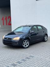 Ford Focus Focus 1.8 Ghia + Hauptuntersuch... - Ford Focus aus 2007: Ghia