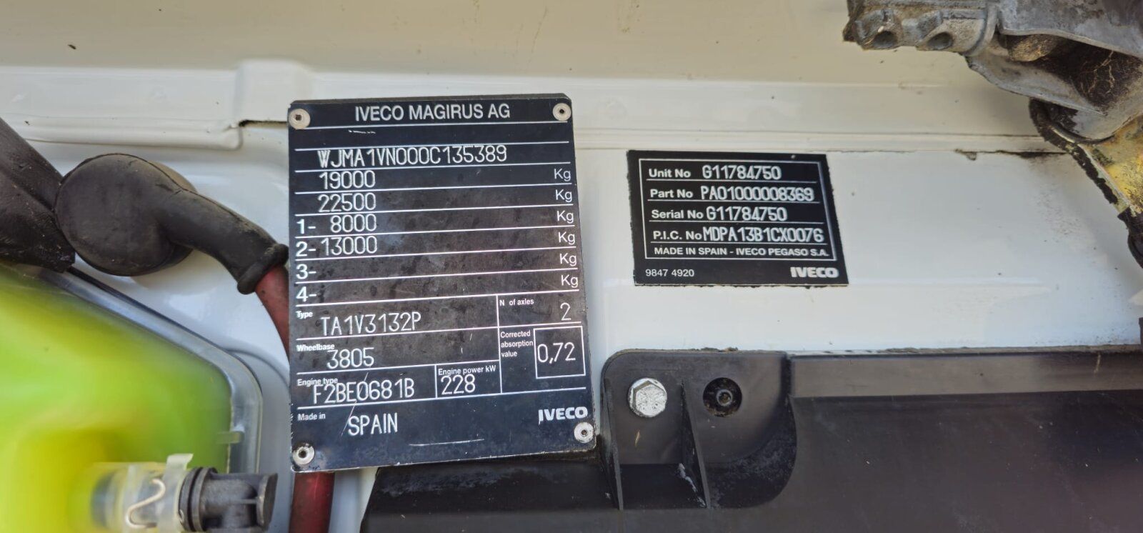 Fahrzeugabbildung Iveco 310 Multitel J328 / 28 Meter /kein WUMAG /BISON