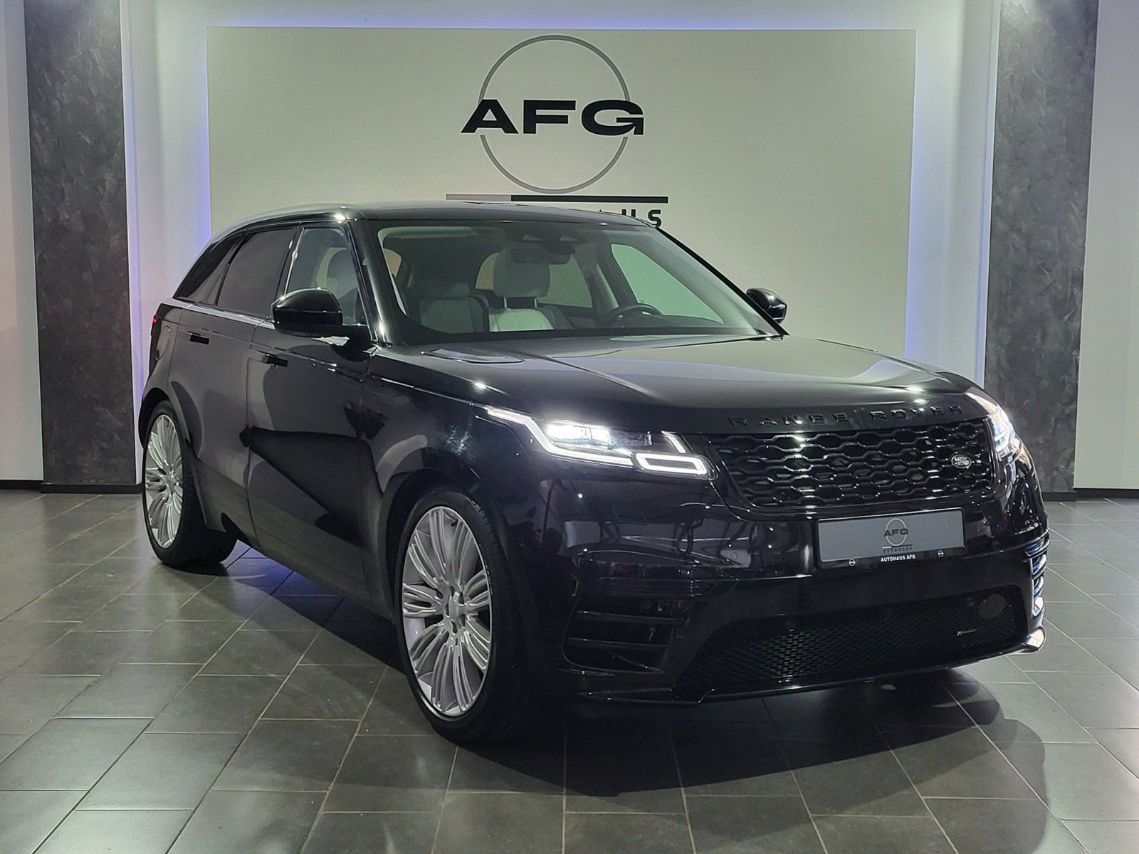 Land Rover Range Rover Velar R-Dynamic SE* imagem 3