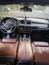 BMW X5 xDrive30d - - BMW X5 in Köln