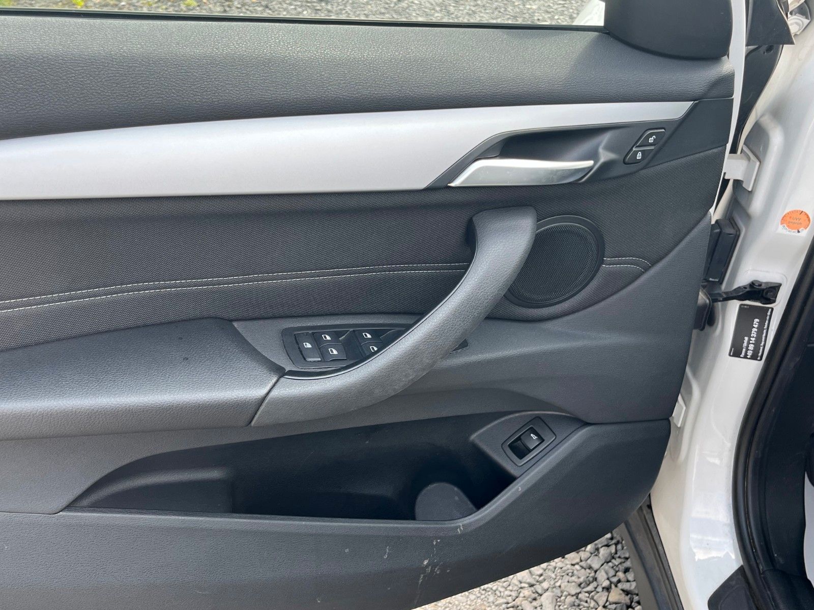 Fahrzeugabbildung BMW X1 sDrive18d Aut. Navi SPORTSITZE Alarm Kamera