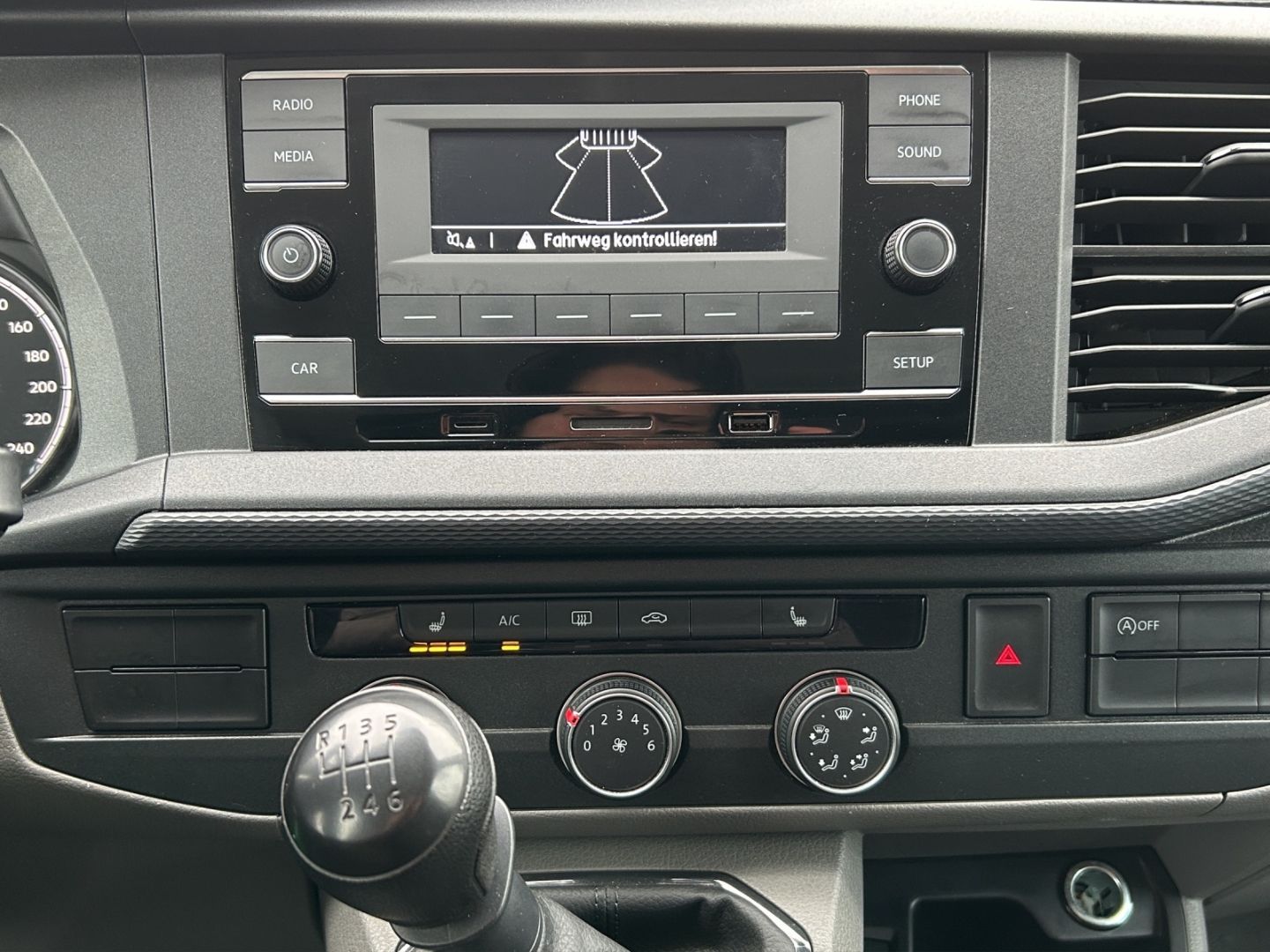 T6.1 Transporter Kasten kurzer Radstand AHZV PDC