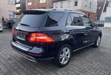 Mercedes-Benz ML 350 ML ML 350 CDI BlueTec - blaue Mercedes-Benz ML-Klasse