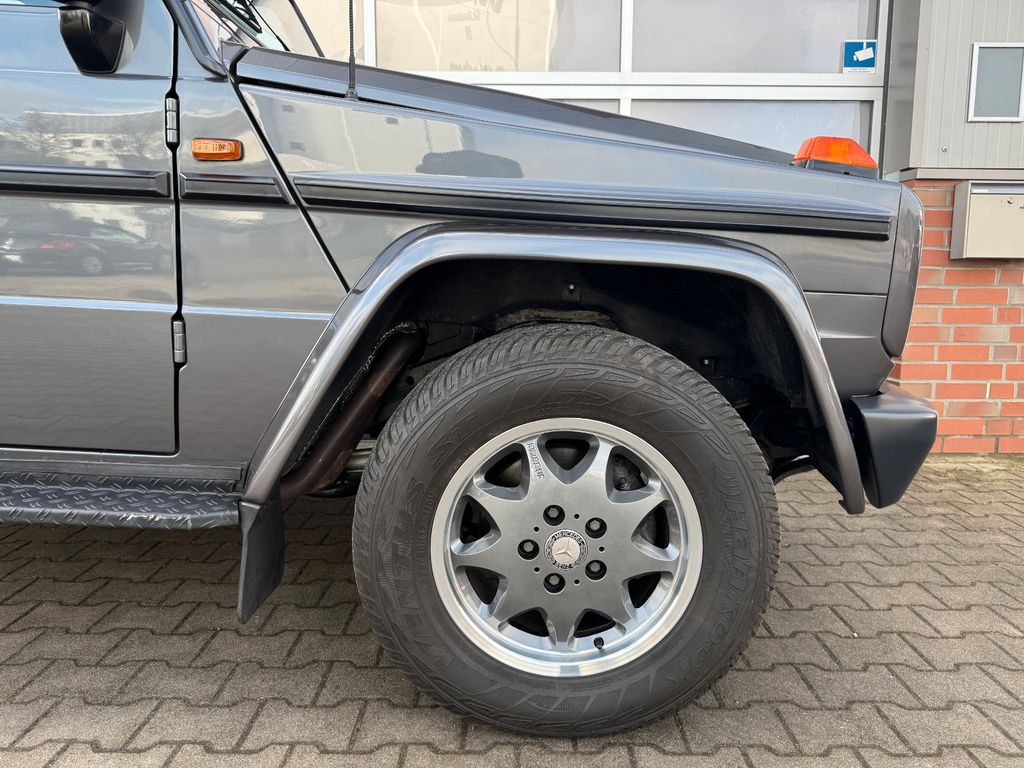 Mercedes-Benz G 320