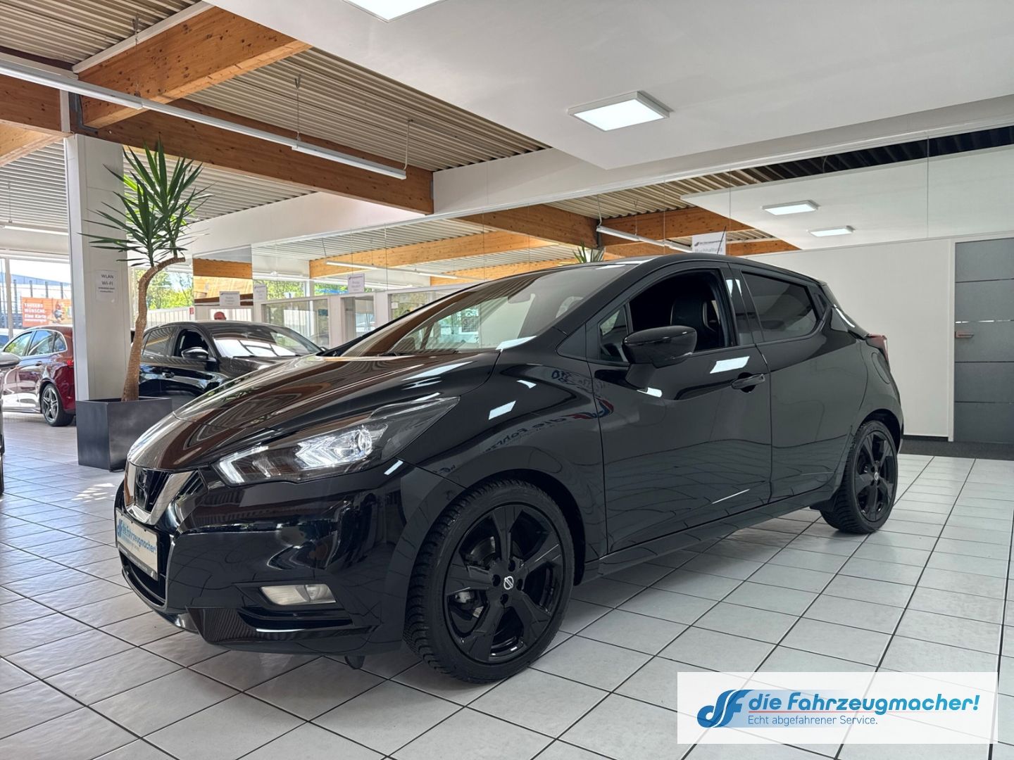Fahrzeugabbildung Nissan Micra N-Sport Navi Soundsystem Bose LED Klimaaut