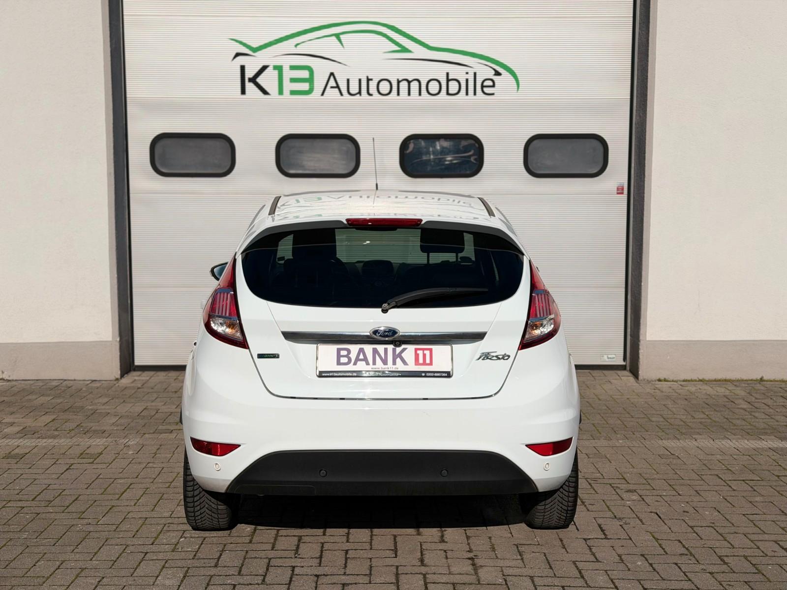 Ford Fiesta Titanium*RFK*NAVI*VOLL CHECKHEFT*SZH*MFL*
