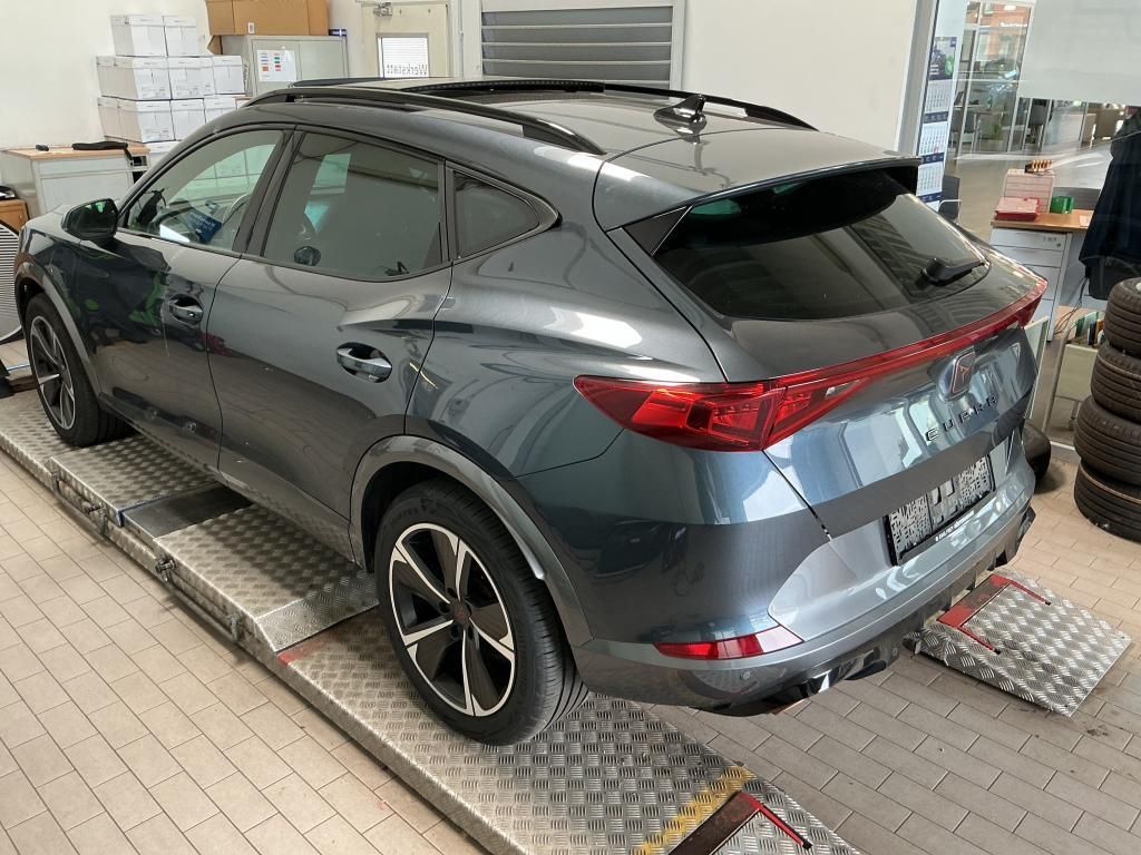 Cupra Formentor 1.4 TSI e-Hybrid LED/PANO/ACC/SPUR/ imagem 3
