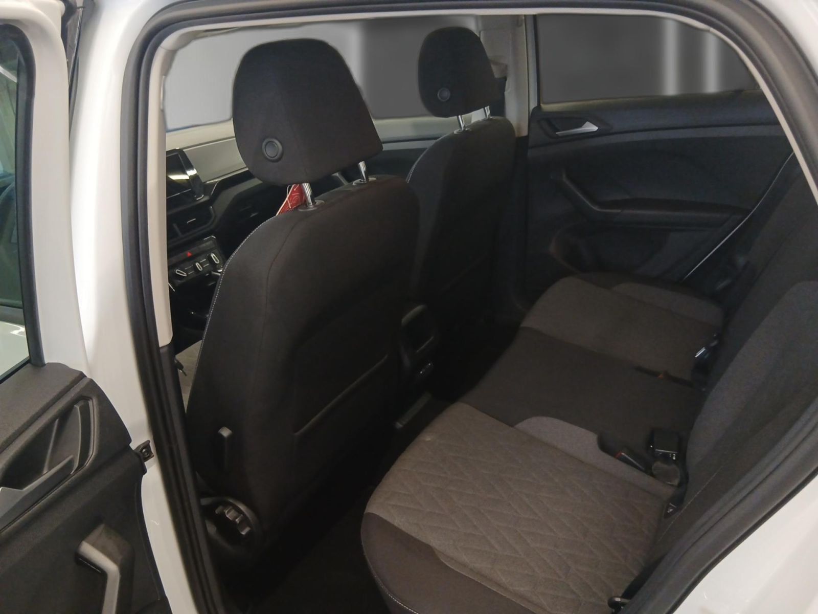 Volkswagen T-Cross - Bild 9