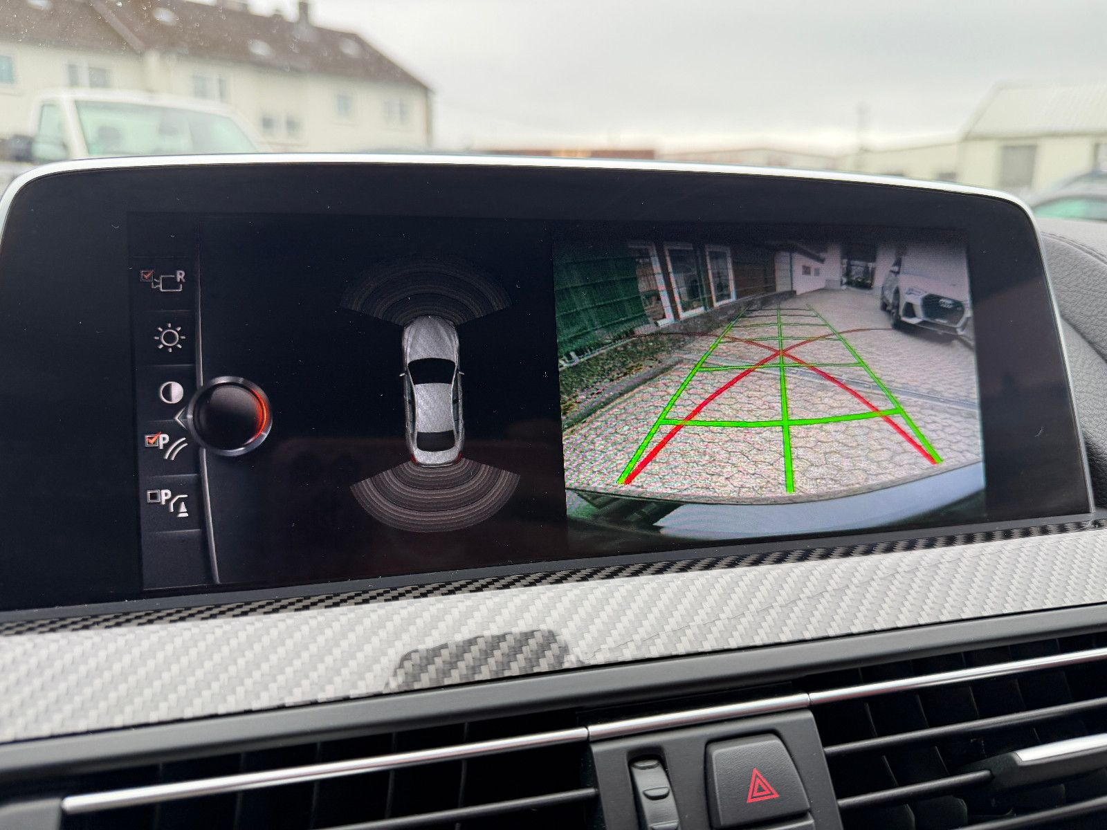 Fahrzeugabbildung BMW M6 Gran Coupe/CARBON/EXCLUSIVE/BLACK&RED/