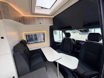 Westfalia James Cook 600 D Premium 18 Lithium SOLAR AHK