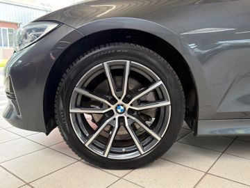 BMW 330 - 2
