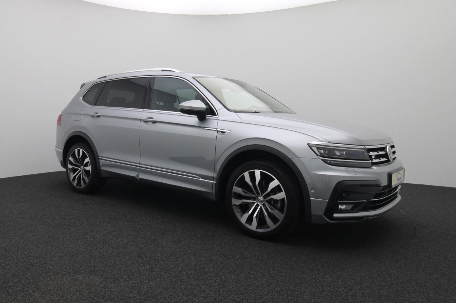 Fahrzeugabbildung Volkswagen Tiguan Allspace Highline 4M Leder R-Line 20"AHK