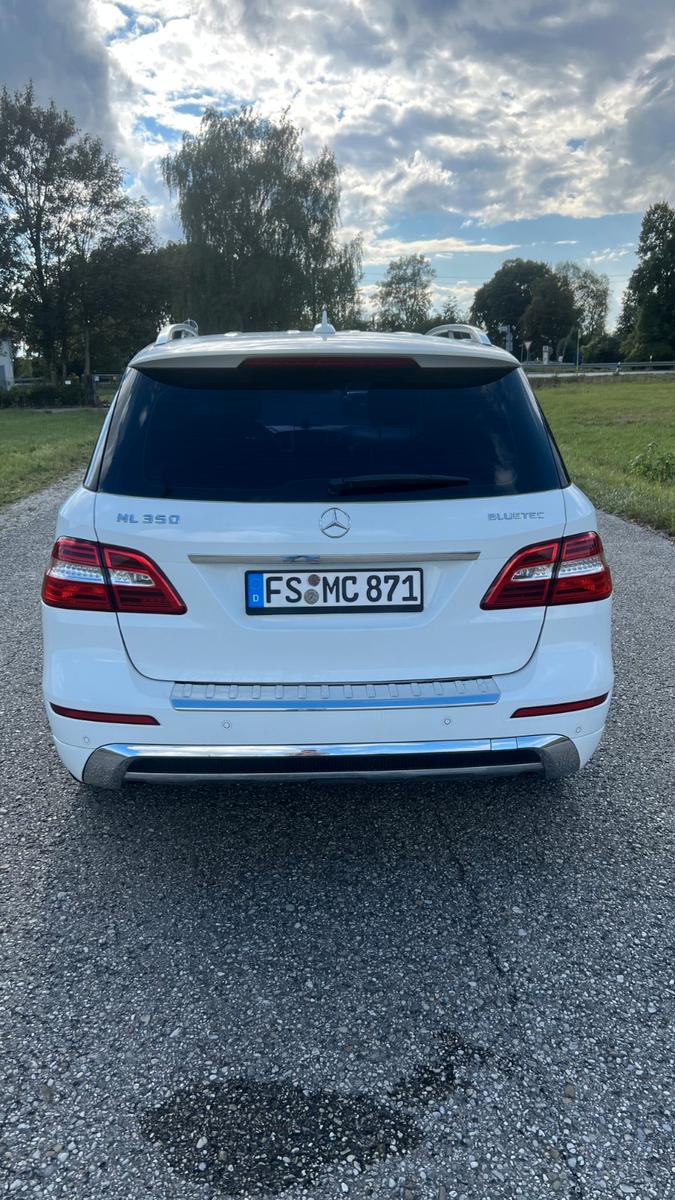 Mercedes-Benz ML 350 BlueTEC 4MATIC - AMG ASSISTENZ VOLL 8Reif