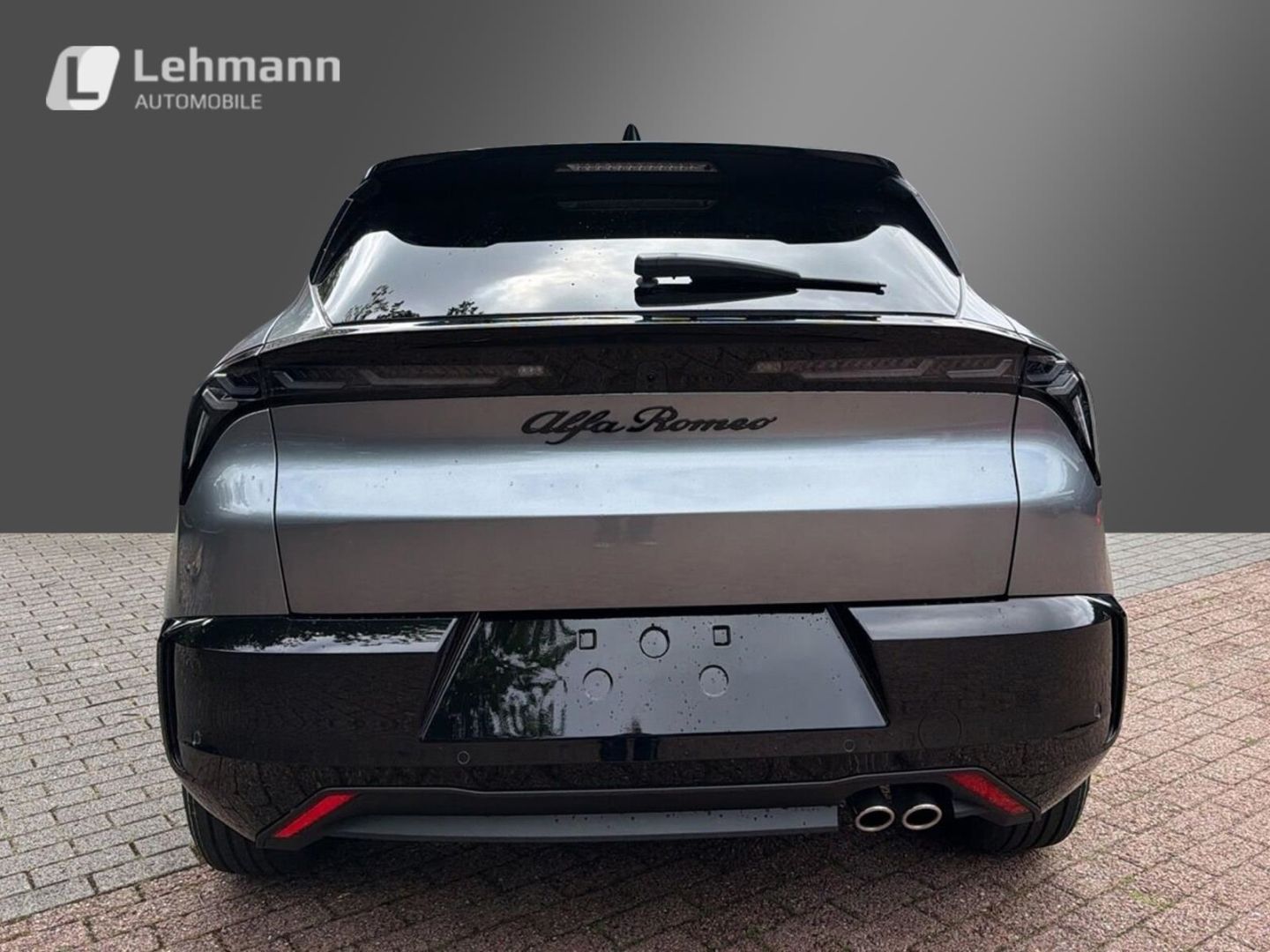 Fahrzeugabbildung Alfa Romeo Junior Ibrida TI 1,2 VGT 107kW MY26-Panoramadach
