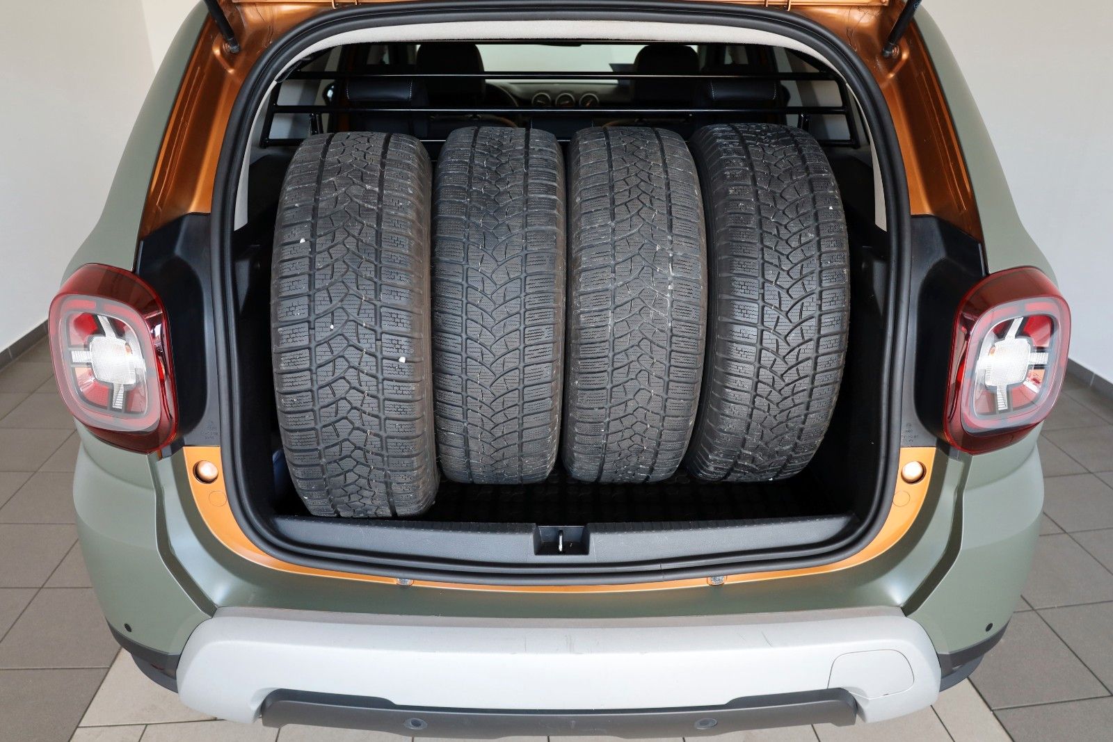 Fahrzeugabbildung Dacia Duster Adventure AHK,Scheckheft,Leder,LED,Navi