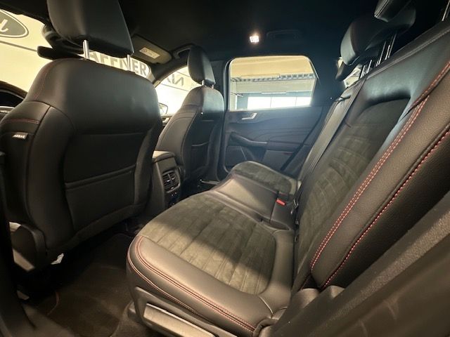 Fahrzeugabbildung Ford Kuga Plug-In Hybrid ST-Line X WINTERPAKET II, Fa