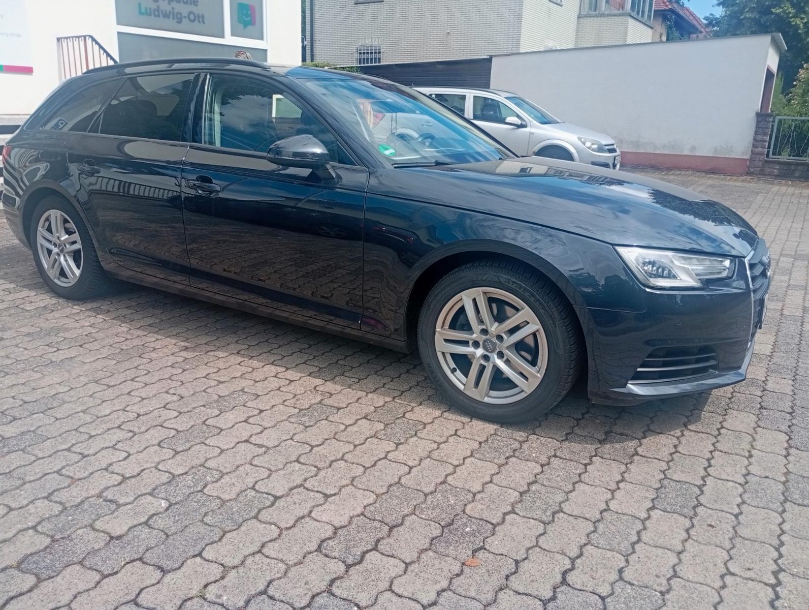 Audi A4 Avant basis KLIMA NAVI XENON PDC Aut.