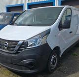 Nissan NV 300 1.Hand .40tkm - Nissan NV300 aus 2019
