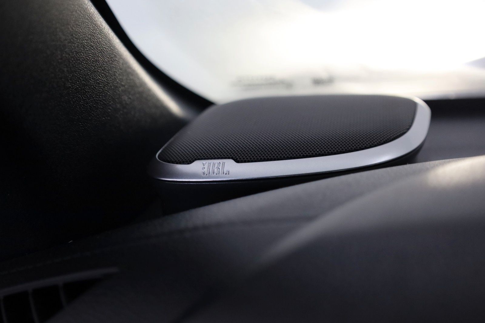 Fahrzeugabbildung Toyota Hilux 2.8 D-4D Invincible 4WD, ACC,JBL Sound,AHK