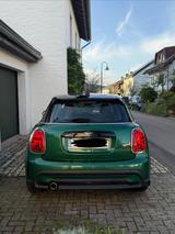 MINI Cooper Essential Trim Steptronic Essential Trim - MINI Cooper: Essential Trim