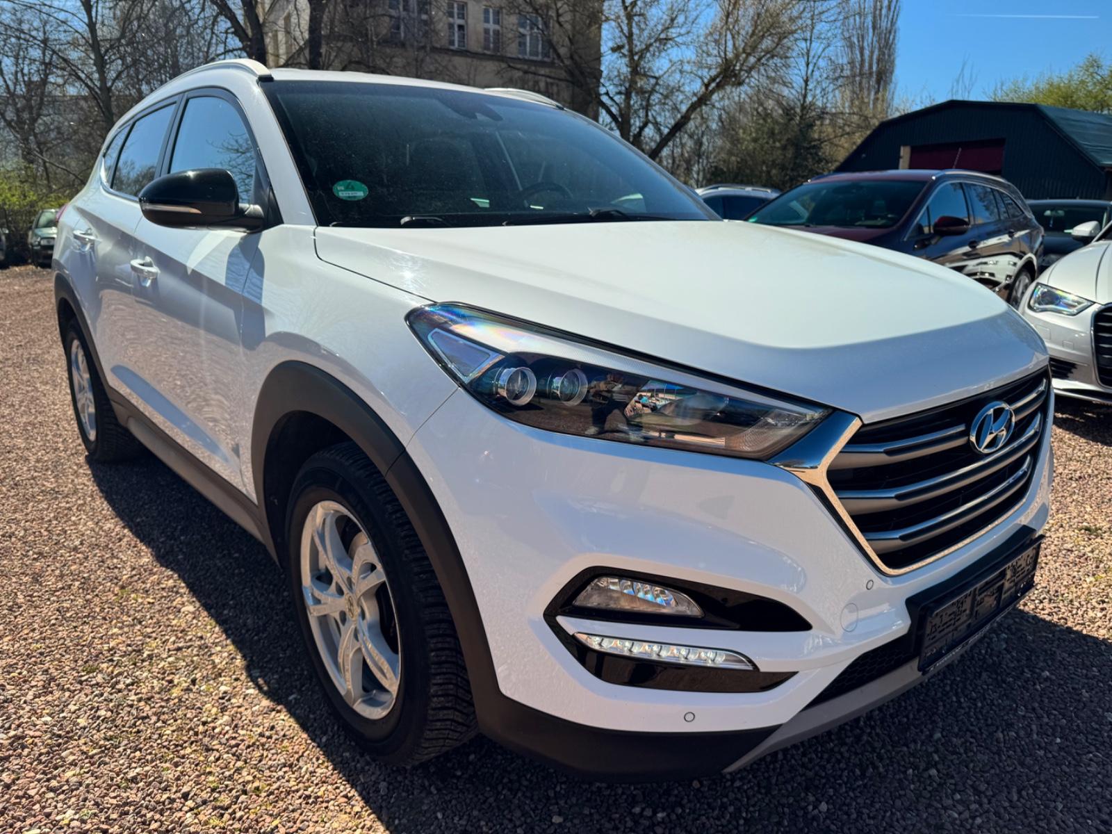 Hyundai Tucson blue Passion + 2WD