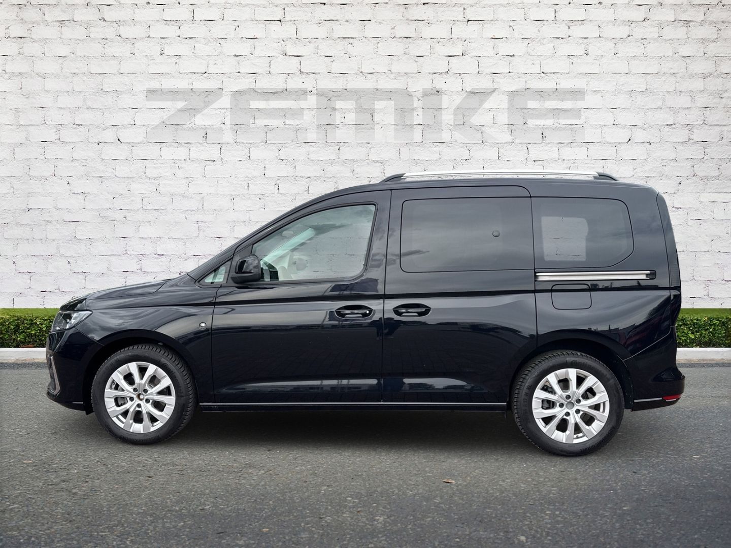 Ford Tourneo Connect Titanium 2.0 EcoBlue Aut.Titaniu imagem 3