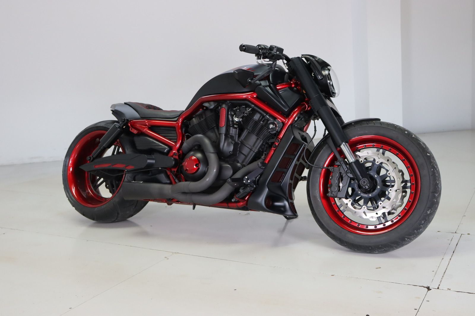 Fahrzeugabbildung Harley-Davidson VRSCD Custom Umbau No-Limit