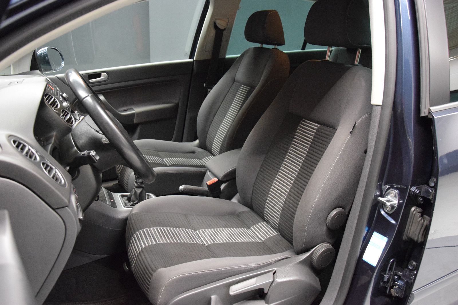 Fahrzeugabbildung Volkswagen Golf Plus United Klimaanlage 1.Hand Einparkhilfe