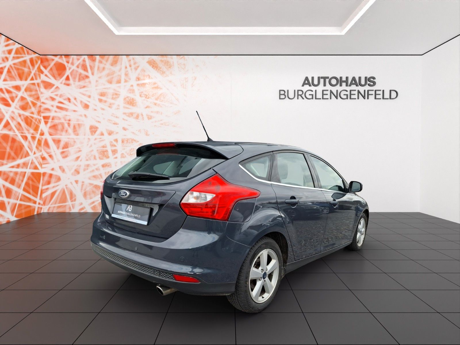 Fahrzeugabbildung Ford Focus Lim. Titanium ! PDC ! SHZ !