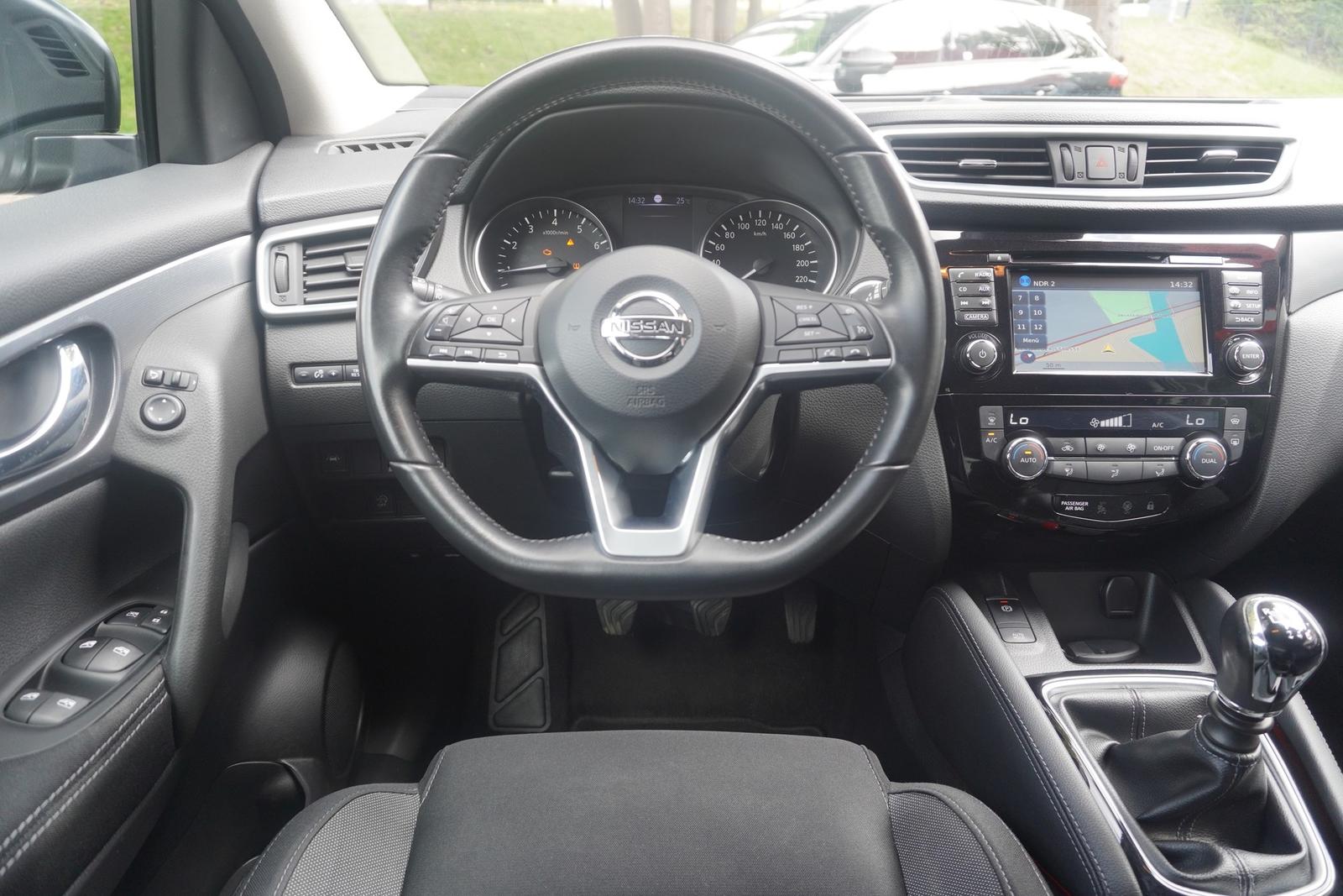 Nissan Qashqai 1.6 N-Connecta 360° Spurhalte Tempomat
