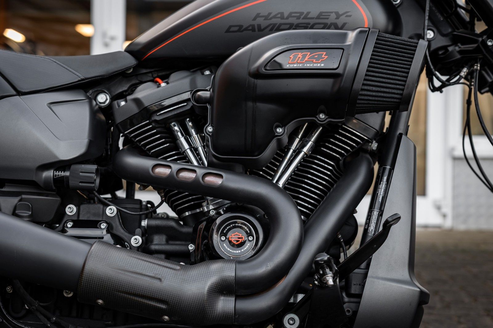 Fahrzeugabbildung Harley-Davidson FXDRS 114 CUI - KESSTECH - SEITLICHER KZH