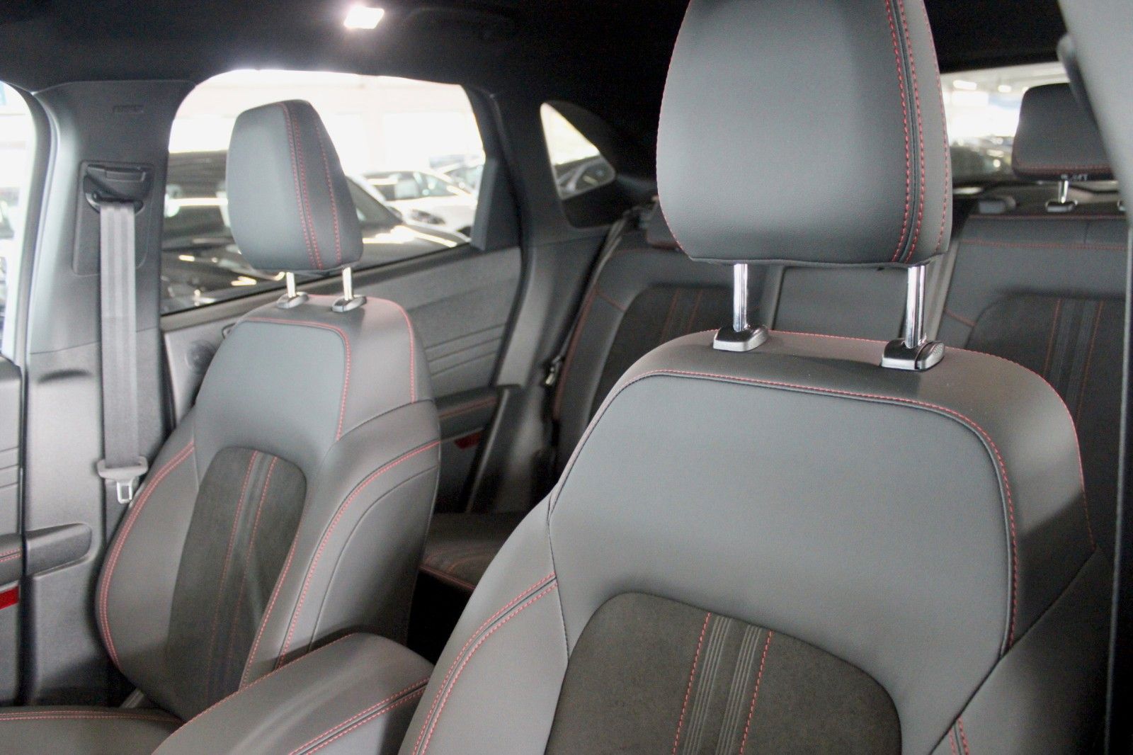Fahrzeugabbildung Ford Kuga PHEV ST-LINE X NAVI Kamera Winter Paket