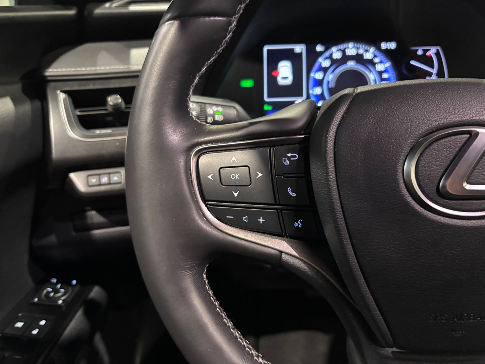 Fahrzeugabbildung Lexus UX 250 h Style RFK LED CarPlay