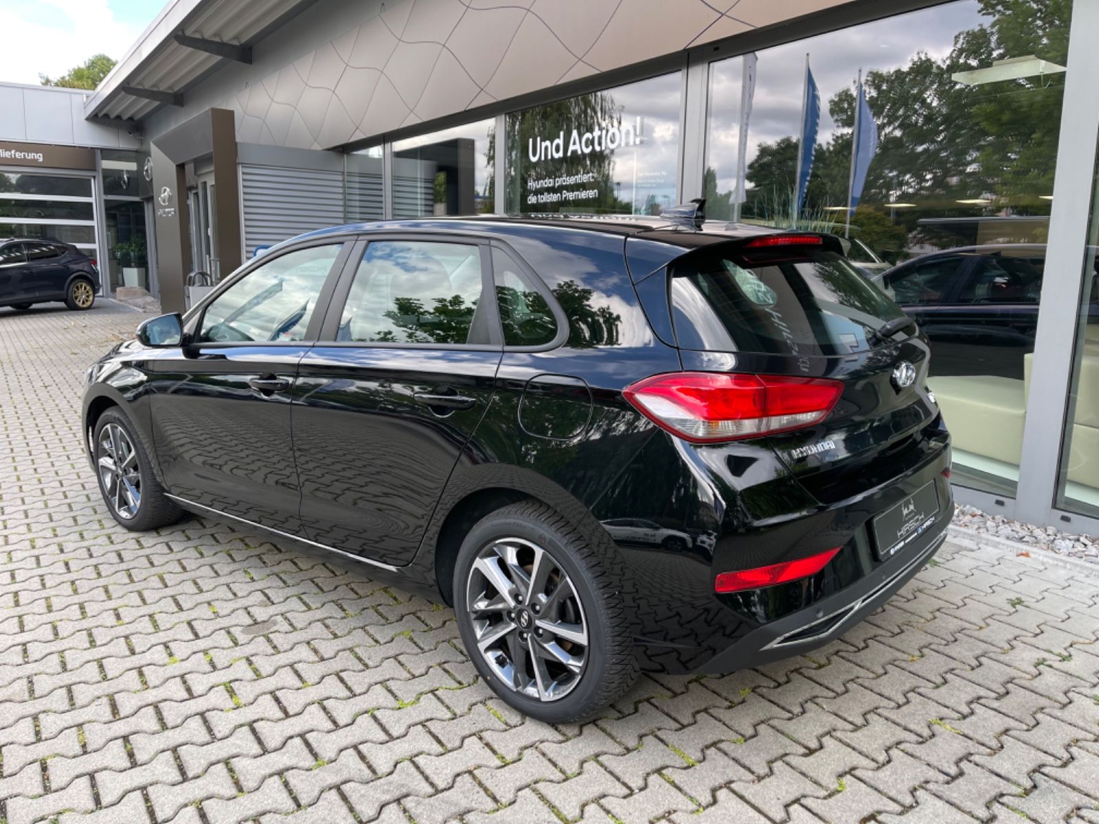 Fahrzeugabbildung Hyundai i30 1.0 T-GDI 48V TREND KAMERA PDC SHZ LHZ