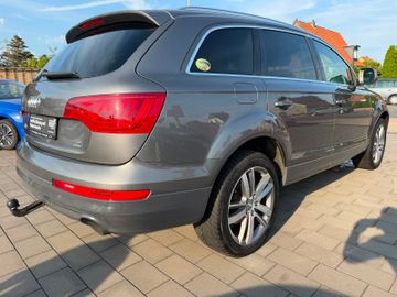 Audi Q7 - 7