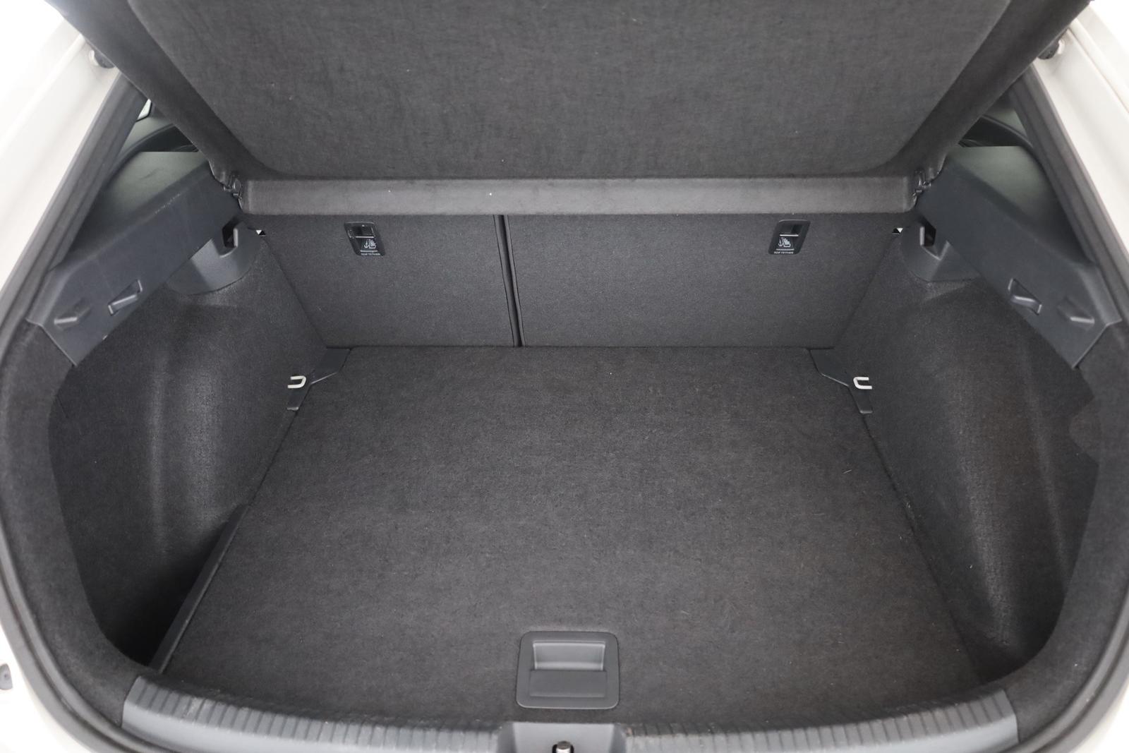 Volkswagen Taigo 1.0 TSI DSG R-Line LED App-Connect ACC DAB, миниатюра 26