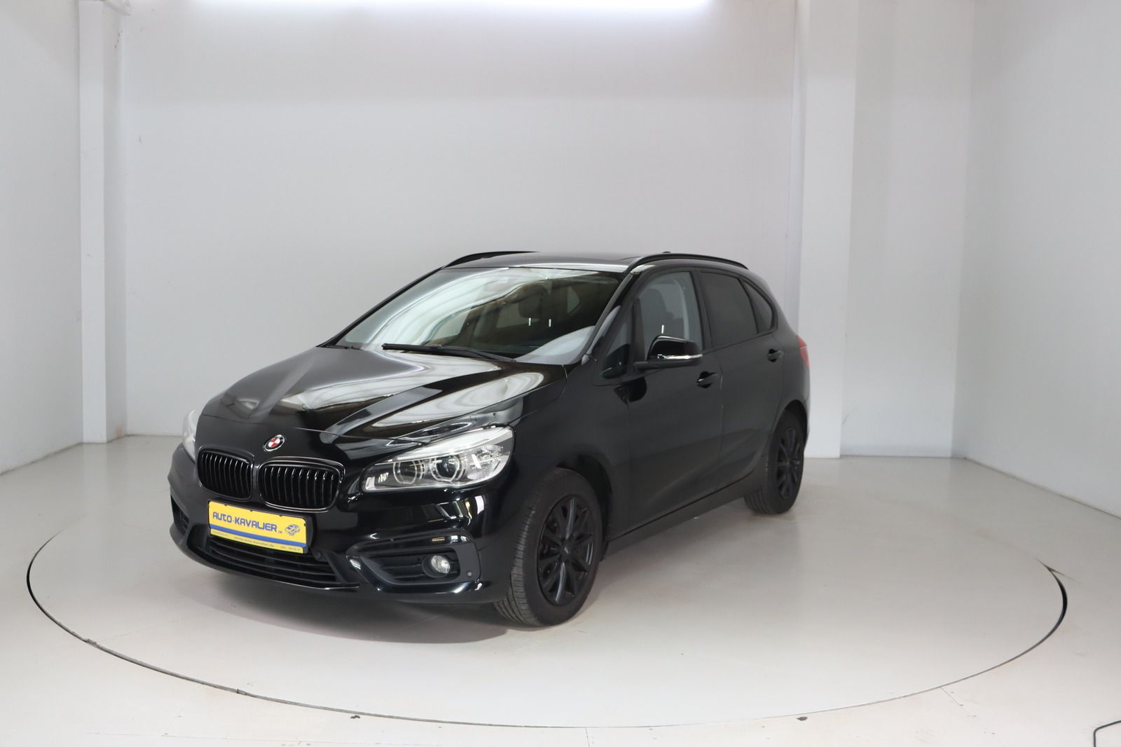 Fahrzeugabbildung BMW 218 i Active Tourer LED * HUD * RFK * Pano *