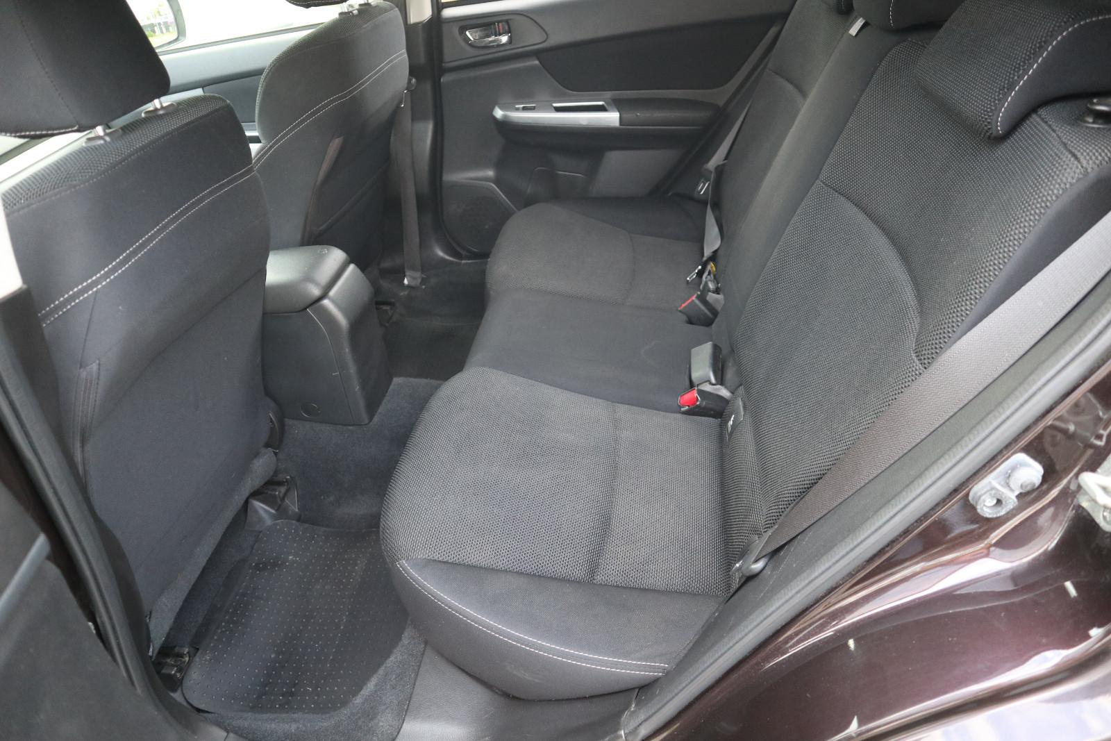 Subaru XV 2012 — photo 13