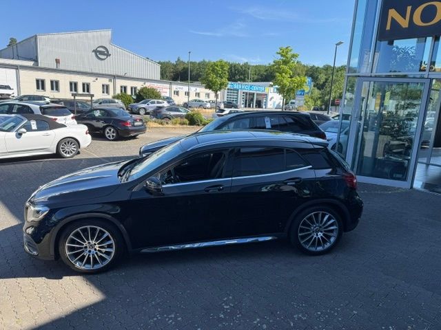 Fahrzeugabbildung Mercedes-Benz GLA 250 4Matic AMG PANO KAM LED NAVI