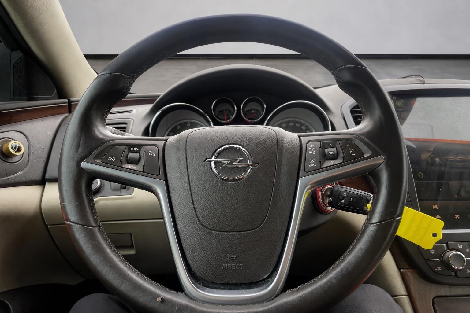 Opel Insignia Cosmo 4x4/Kamera/Schiebedach/20 Zoll