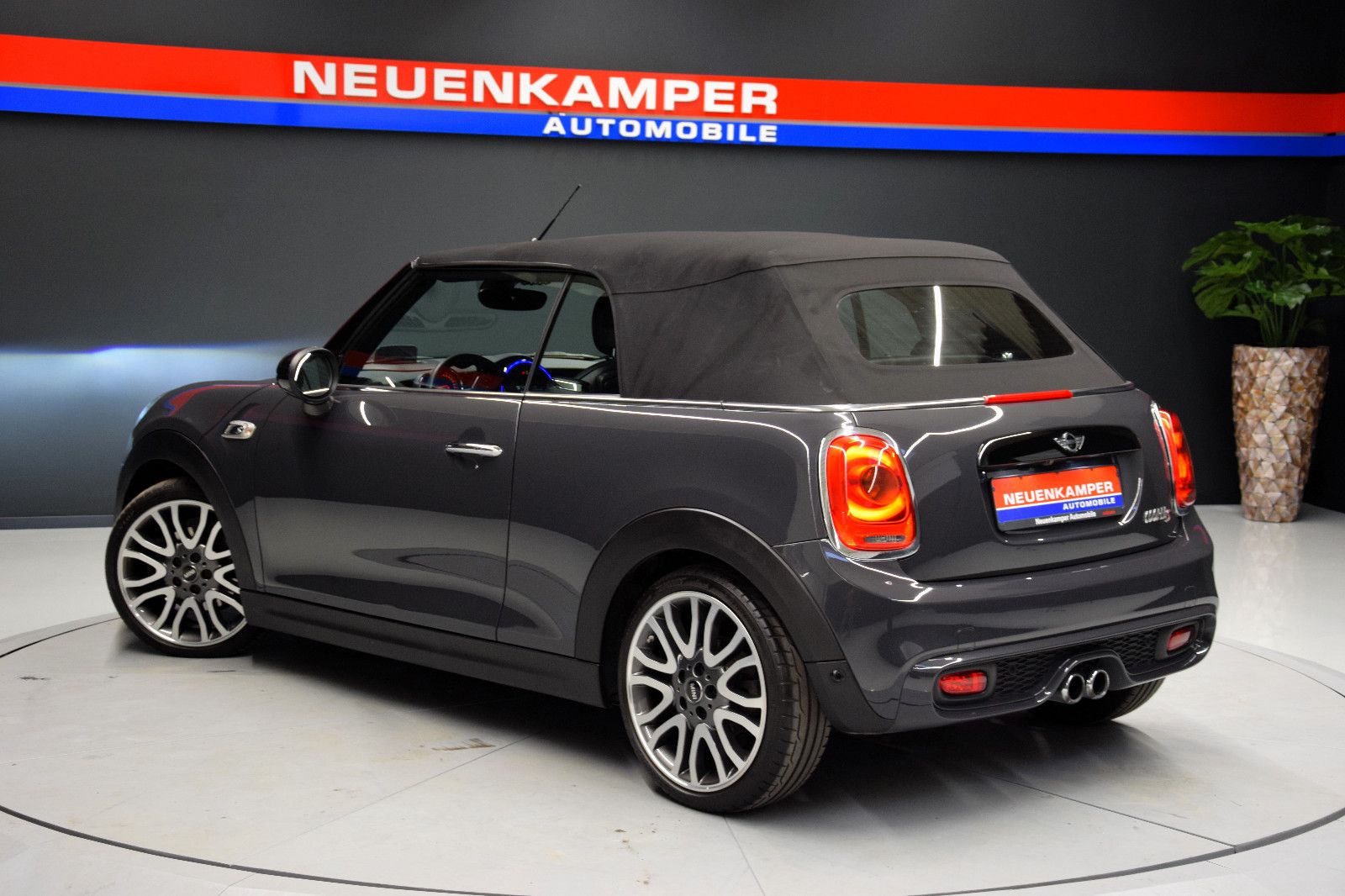 Fahrzeugabbildung MINI Cooper S Cabrio LED ACC HuD h/k Kamera Leder 18"