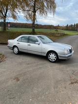 Mercedes-Benz E 200  W210 Elegance 1. Hd., 57tkm