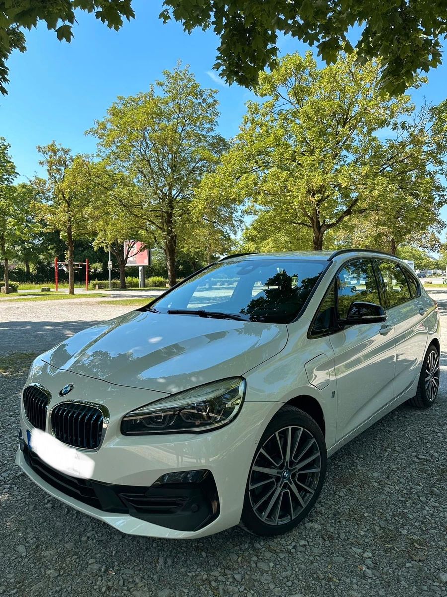 BMW BMW 225Xe Leder Navi Vollausstattung 