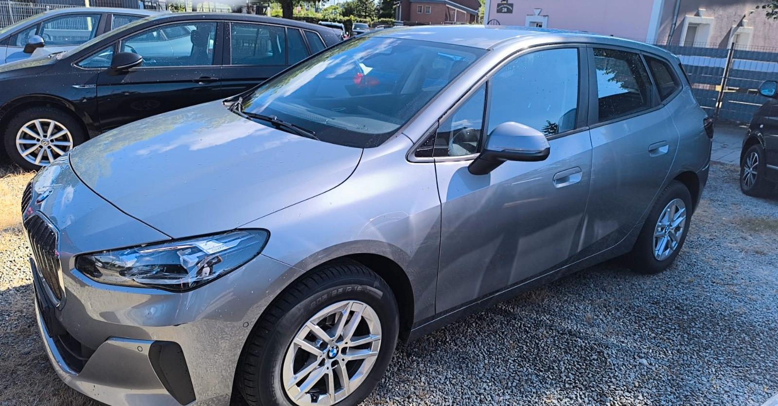 BMW 218d Active Tourer  1 Hand DCT Navi Top Zustand