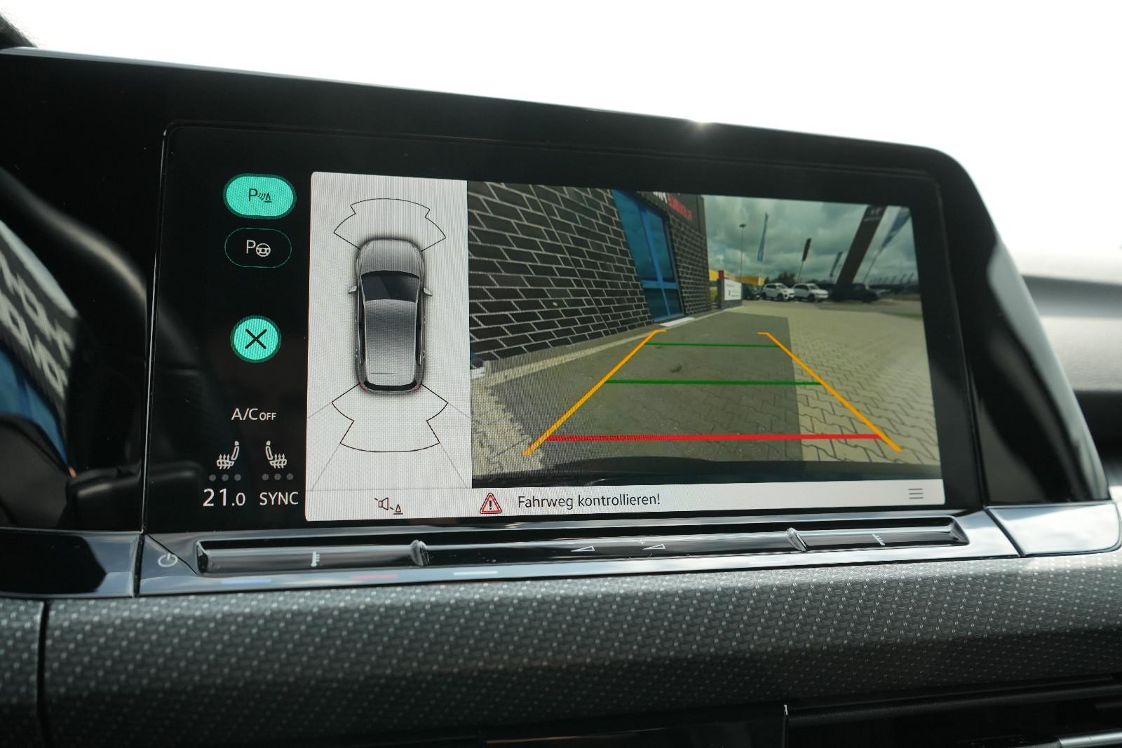 Volkswagen Golf VIII Lim. R-Line eTSI LED LHZ ACC DCC, миниатюра 18