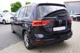 Volkswagen Touran 1.5 TSI Highline DSG LED Navi ACC AHK DAB - Volkswagen Touran aus 2021